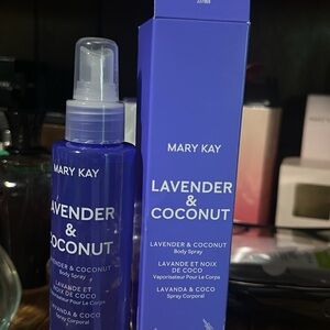 Mary Kay Lavender & Coconut Body Spray in Purple